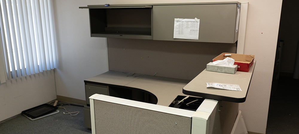 UNEX L-Shape Desk with cabinets